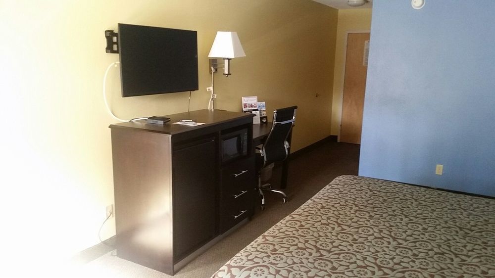 Days Inn & Suites By Wyndham Peachtree Corners Norcross Eksteriør bilde